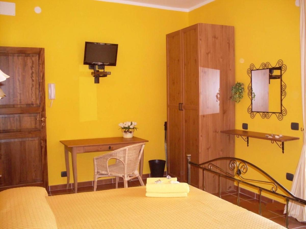 Le Tre Caravelle Bed and Breakfast Trabia Exteriör bild